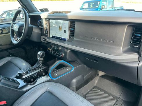 Used 2024 Ford Bronco Black Diamond image 41