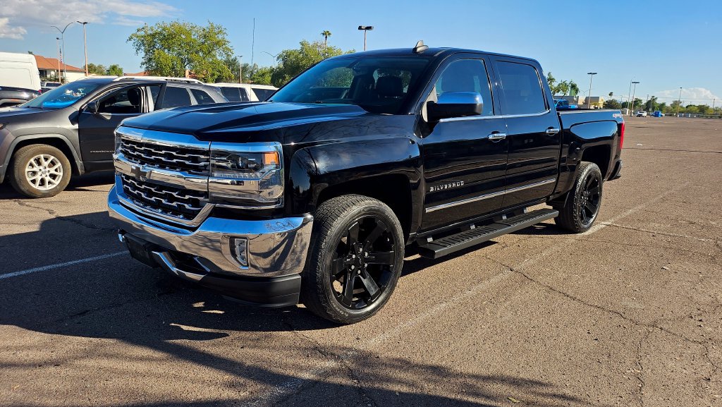 Used 2016 Chevrolet Silverado 1500 LTZ AWD/4WD image 4