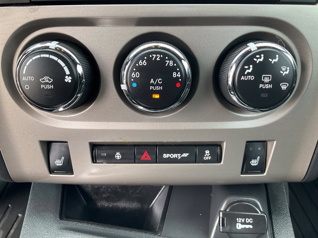 Used 2012 Dodge Challenger SRT8 w/ Premium Sound Group RWD image 20
