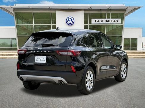 Used 2025 Ford Escape Active FWD image 3