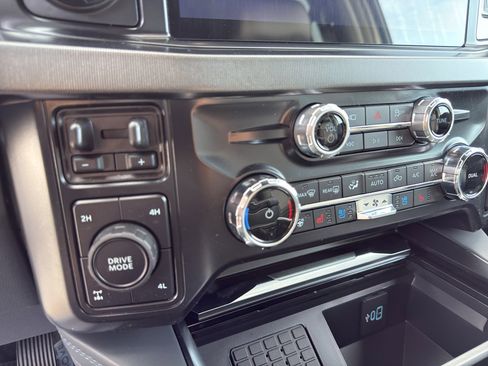 New 2026 Ford F350 Platinum w/ FX4 Off-Road Package image 43