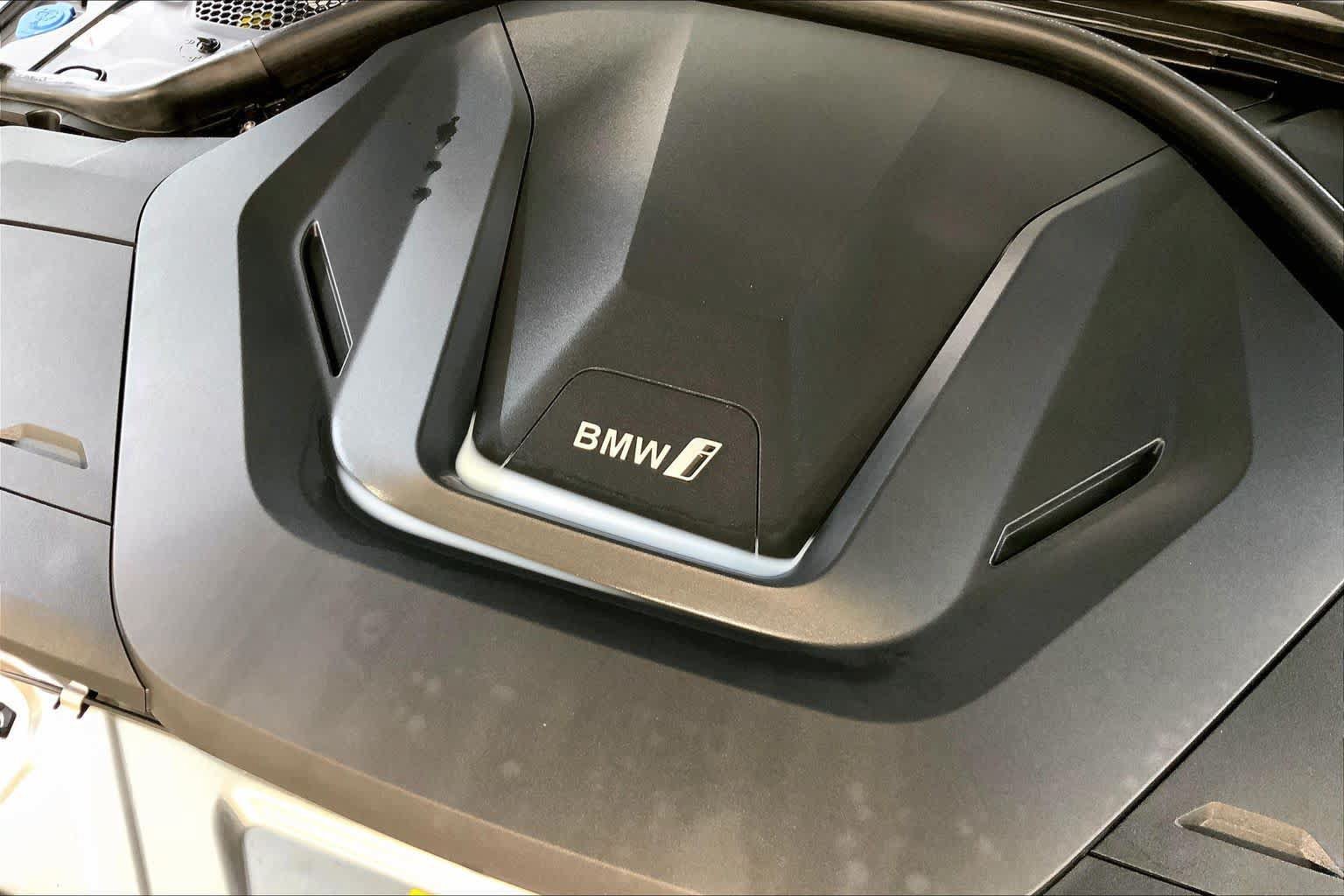 Used 2025 BMW i4 xDrive40i w/ Premium Package AWD/4WD image 31