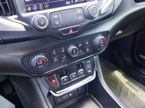 Used 2019 GMC Terrain Denali w/ Advanced Safety Package FWD image 16
