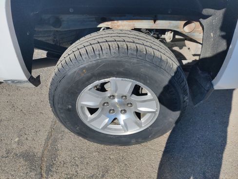 Used 2019 Chevrolet Silverado 1500 LT image 15