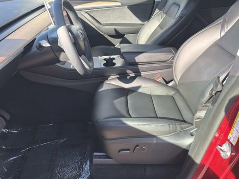 Used 2024 Tesla Model Y Long Range image 14