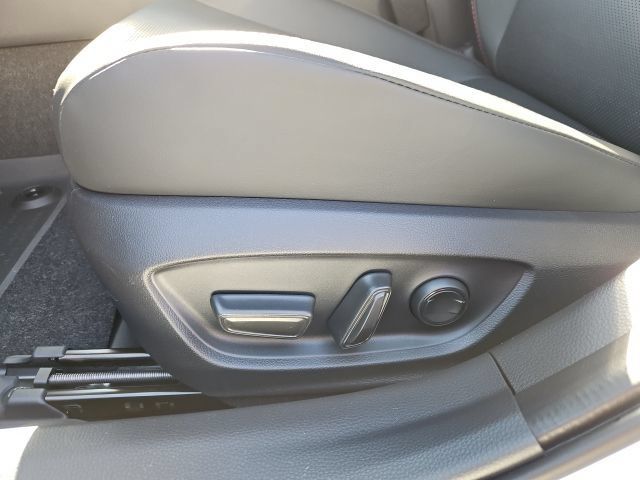 New 2026 Toyota Prius Plug-In Hybrid FWD image 27