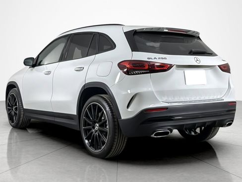 Used 2023 Mercedes-Benz GLA 250 4MATIC image 3