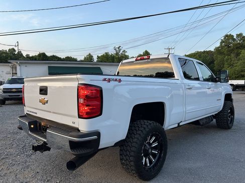 Used 2019 Chevrolet Silverado 2500 LT AWD/4WD image 6