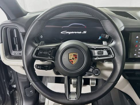 Certified 2024 Porsche Cayenne S AWD/4WD image 15