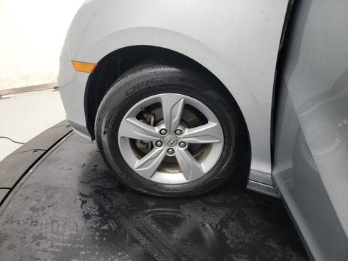 Used 2019 Honda Odyssey EX image 29