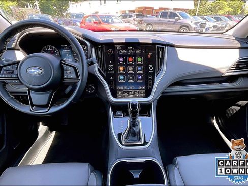 Certified 2024 Subaru Outback Onyx Edition AWD/4WD image 17