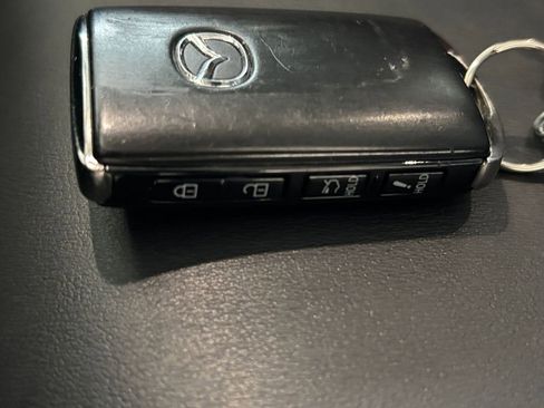 Used 2025 MAZDA MAZDA3 s image 28