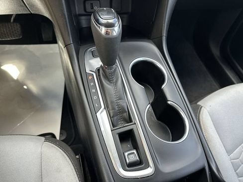 Used 2018 Chevrolet Equinox LS AWD/4WD image 22