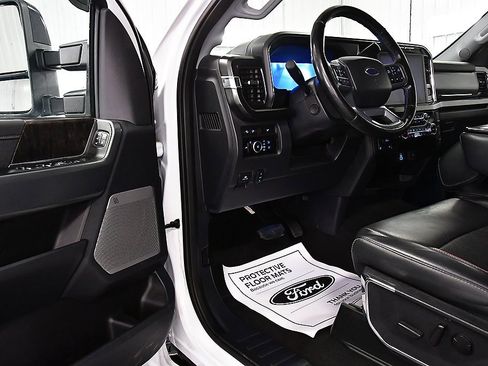 Used 2024 Ford F250 Lariat image 18