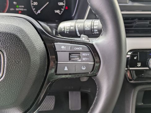 Used 2025 Honda Pilot EX-L image 20