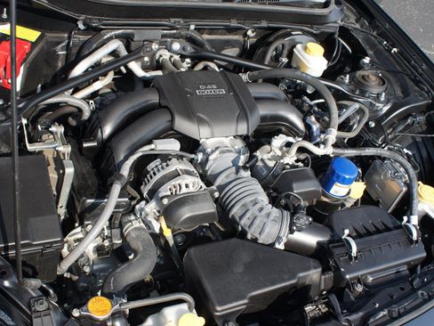 Used 2023 Toyota GR86 RWD image 24