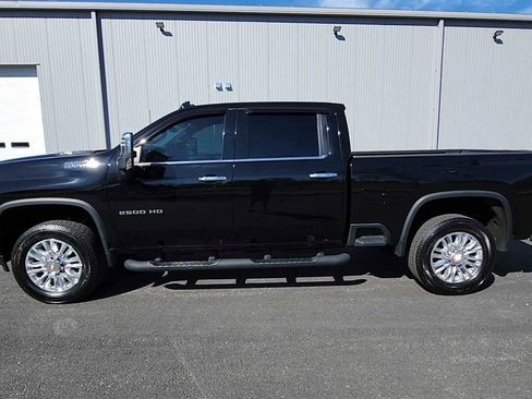 Used 2022 Chevrolet Silverado 2500 High Country w/ Z71 Off-Road Package image 5