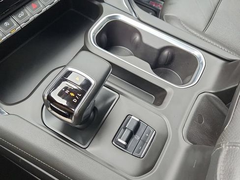 Used 2023 GMC Sierra 1500 Denali w/ Technology Package AWD/4WD image 18