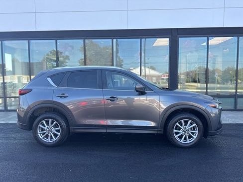 Used 2023 MAZDA CX-5 AWD 2.5 S w/ Select Package image 2