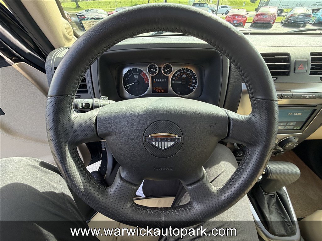 Used 2009 HUMMER H3 Alpha AWD/4WD image 11