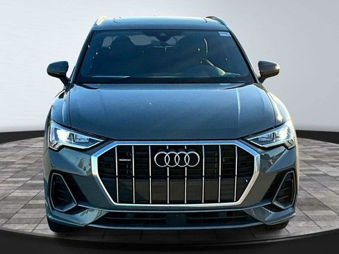 Used 2023 Audi Q3 2.0T Premium image 3