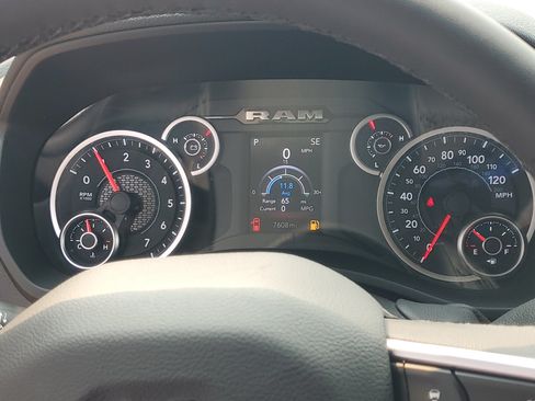 Used 2026 RAM 2500 Big Horn AWD/4WD image 10