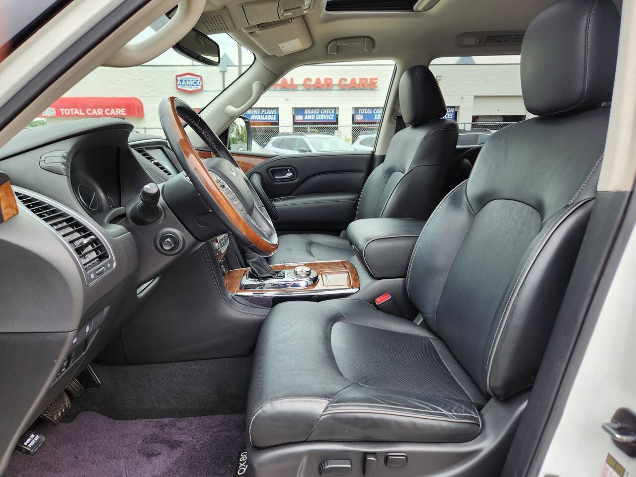 Used 2019 INFINITI QX80 Luxe w/ All-Season Package AWD/4WD image 12