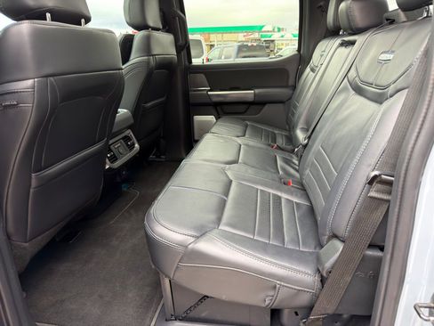 Used 2025 Ford F350 Platinum image 32