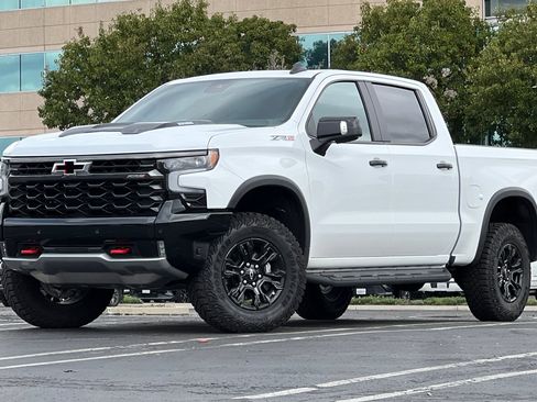 Certified 2025 Chevrolet Silverado 1500 ZR2 w/ Technology Package image 8