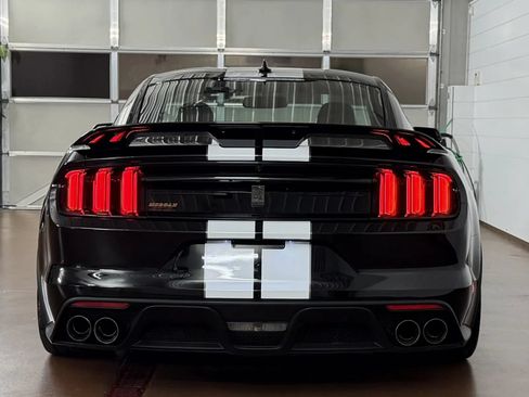 Used 2020 Ford Mustang Shelby GT350 w/ Technology Package RWD image 4