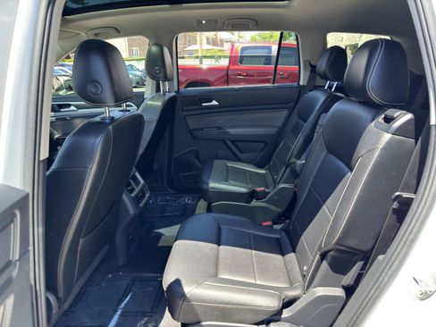 Used 2022 Volkswagen Atlas SE w/ Panoramic Sunroof Package FWD image 31