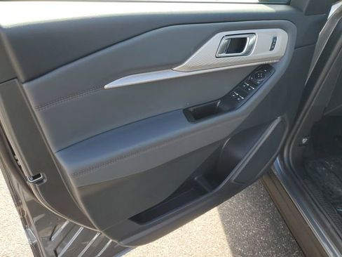 New 2026 Ford Explorer Active image 11