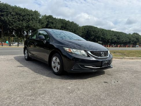 Used 2013 Honda Civic LX image 3