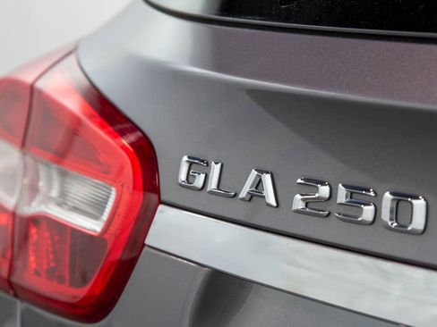 Used 2016 Mercedes-Benz GLA 250 4MATIC image 15