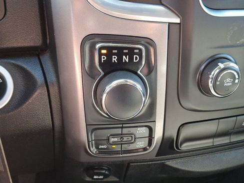 Used 2024 RAM 1500 Classic SLT AWD/4WD image 14