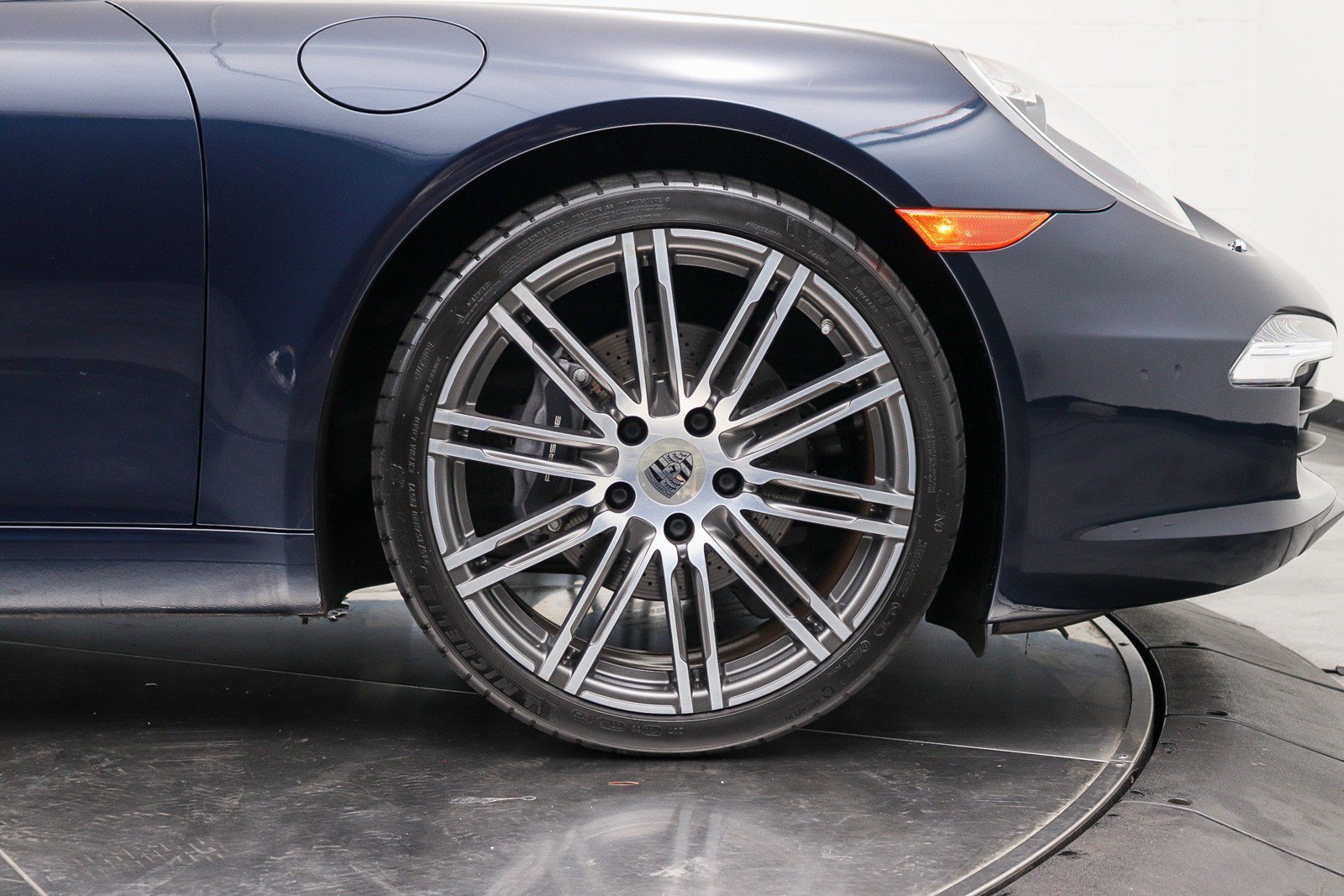 Used 2015 Porsche 911 Carrera image 33