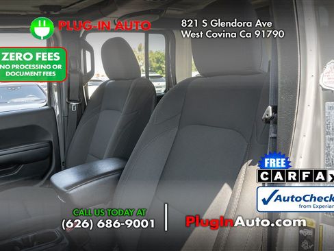 Used 2023 Jeep Wrangler Unlimited AWD/4WD image 9