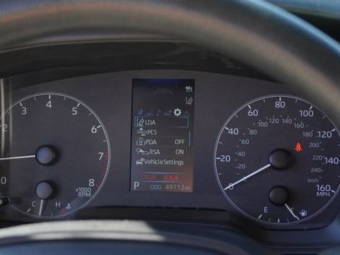 Used 2024 Toyota Corolla LE image 31