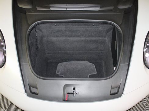 Used 2024 Porsche 911 Carrera GTS image 12