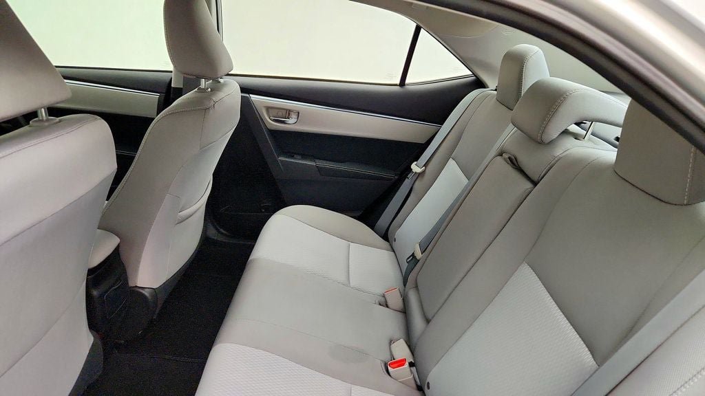 Used 2016 Toyota Corolla LE FWD image 20