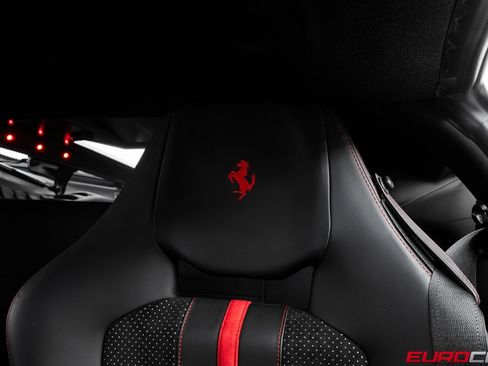 Used 2020 Ferrari F8 Tributo image 48