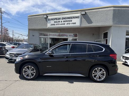 Used 2017 BMW X1 xDrive28i AWD/4WD image 4