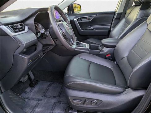 Used 2024 Toyota RAV4 XLE Premium image 12