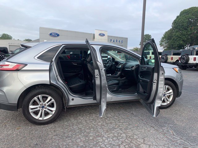 Used 2020 Ford Edge SEL w/ Convenience Package FWD image 11
