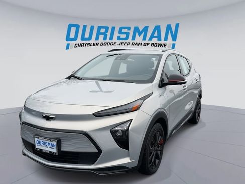 Used 2023 Chevrolet Bolt EUV Premier w/ Sun & Sound Package image 2