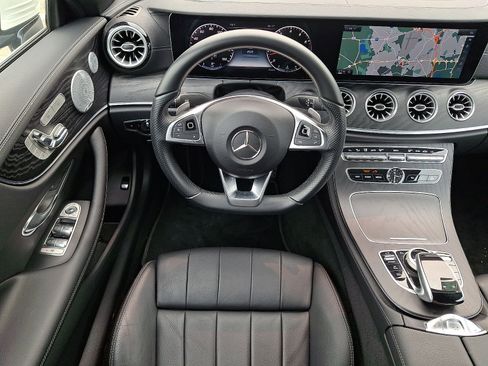 Used 2018 Mercedes-Benz E 400 4MATIC Cabriolet image 11