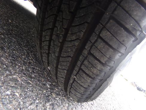 Used 2018 Volkswagen Golf S image 19