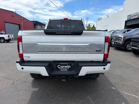 Used 2017 Ford F350 Platinum w/ Platinum Ultimate Package AWD/4WD image 4