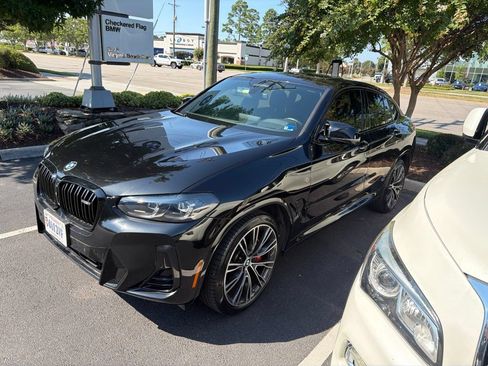 Used 2024 BMW X4 M40i AWD/4WD image 2