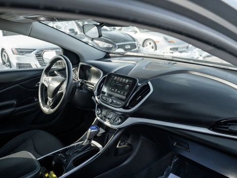 Used 2017 Chevrolet Volt LT image 12